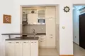 2 bedroom apartment 77 m² Petrovac, Montenegro
