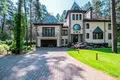 House 11 rooms 720 m² in Jurmala, Latvia