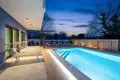 Villa de 4 dormitorios 244 m² Pola, Croacia