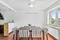 Commercial property 107 m² in Warsaw, Poland