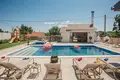 Dom 5 pokojów 256 m² Imotski, Chorwacja