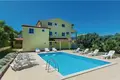Hotel 510 m² in Grad Porec, Croatia