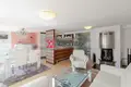 Mieszkanie 4 pokoi 160 m² Miasto Stołeczne Praga, Czechy