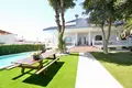 4 bedroom Villa 520 m² Torrevieja, Spain