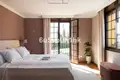 4 bedroom house 490 m² San Pedro Alcantara, Spain
