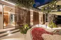 Apartment 6 bedrooms 300 m² Pererenan, Indonesia