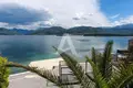 villa de 5 dormitorios  Tivat, Montenegro