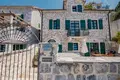 Villa de 4 dormitorios 220 m² Lustica, Montenegro