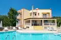 Villa 337 m² Sternes, Grèce