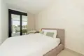 Mieszkanie 2 pokoi 105 m² Marbella, Hiszpania