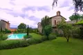 Edificio rentable 650 m² en Marsciano, Italia