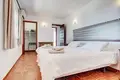 Дом 5 спален 388 м² Дос-Эрманас, Испания