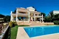 5-Schlafzimmer-Villa  Artola, Spanien