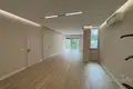Oficina 2 habitaciones 114 m² en Tirana Municipality, Albania