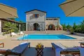 Villa de 4 dormitorios 279 m² Pola, Croacia