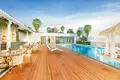 Wohnkomplex Boutique Waterfront Residences with Private Pools, live the Italian way.