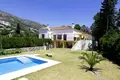Haus 5 Schlafzimmer 326 m² Dos Hermanas, Spanien