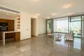 Mieszkanie 4 pokoi 213 m² Limassol, Cypr