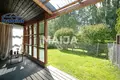 Adosado  Kausala, Finlandia