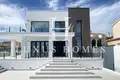 4 bedroom Villa 407 m² Torrevieja, Spain