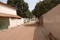 Dom 26 pokojów 1 354 m² Sukuta, Gambia