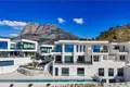 Villa 8 bedrooms 698 m² Finestrat, Spain