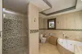 4 bedroom apartment 353 m² Marbella, Spain