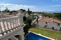 Haus 7 Schlafzimmer 365 m² Dos Hermanas, Spanien
