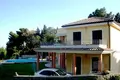 5 bedroom villa 450 m² Staletti, Italy