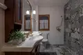 Villa mit 2 Schlafzimmern 300 m² Tivat, Montenegro