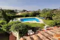 Вилла 3 спальни 240 м² Artola, Испания