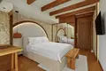 Villa de 4 dormitorios 420 m² Dobrota, Montenegro