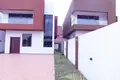 Дом 4 спальни  Аккра, Гана