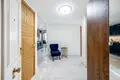 2 bedroom apartment 100 m² Marbella, Spain
