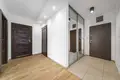 1 bedroom apartment 82 m² Warsaw, Poland