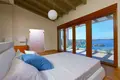 5 room house 345 m² in Region of Crete, Greece