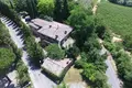 Дом 17 комнат 440 м² Монтепульчано, Италия