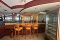 Propiedad comercial 2 habitaciones 170 m² en Bashkia Durres, Albania
