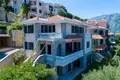 4 bedroom Villa 324 m² Kostanjica, Montenegro