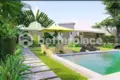 Villa de 4 dormitorios  Kerobokan, Indonesia