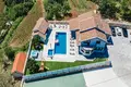 Dom 5 pokojów 256 m² Imotski, Chorwacja