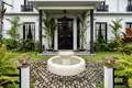 Wohnung 5 Schlafzimmer 670 m² Dalung, Indonesien