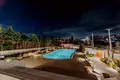9-Zimmer-Villa 810 m² Agios Dimitrios, Griechenland