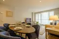 2 bedroom apartment 8 m² in London, United Kingdom