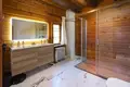 Haus 5 Schlafzimmer 380 m² Dos Hermanas, Spanien