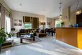 Villa de 4 habitaciones 520 m² Koinoteta Parekklesias, Chipre