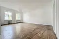 Mieszkanie 2 pokoi 56 m² Warszawa, Polska