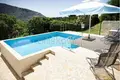 5 room house 330 m² Zrnovnica, Croatia