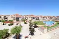 Bungalow z 2 sypialniami 52 m² Torrevieja, Hiszpania