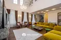 Дом 7 комнат 614 м² в Минске, Беларусь